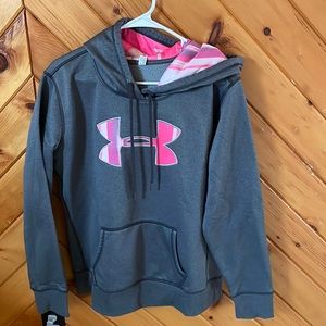 Under armor sweatshirt